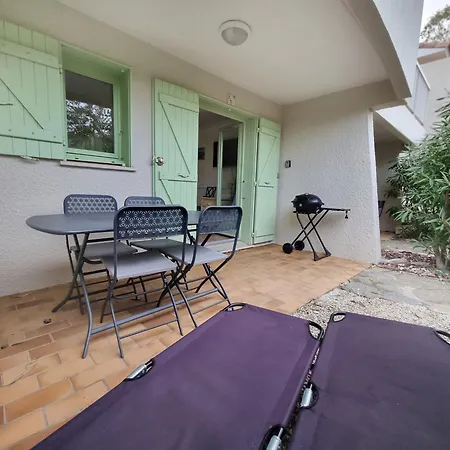 La Pinede - T4 Avec Terrasse Et Piscine *