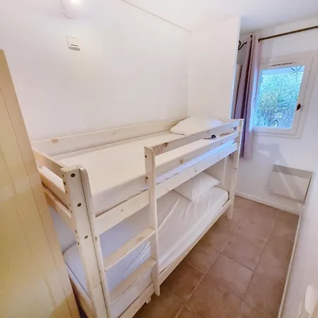 La Pinede - T4 Avec Terrasse Et Piscine Le Lavandou