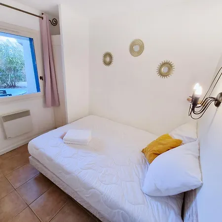 La Pinede - T4 Avec Terrasse Et Piscine