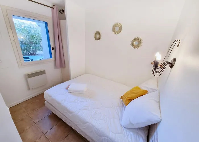 La Pinede - T4 Avec Terrasse Et Piscine